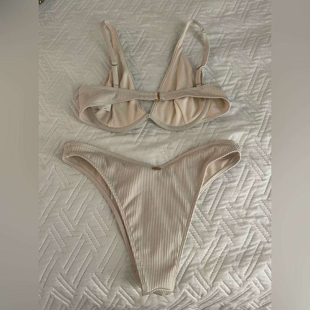 Hollister Ribbed Bikini Set | Cream - Picture 3 of 7